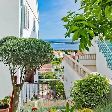 Appartamento Tino With Two Sunny Terace Hvar Town