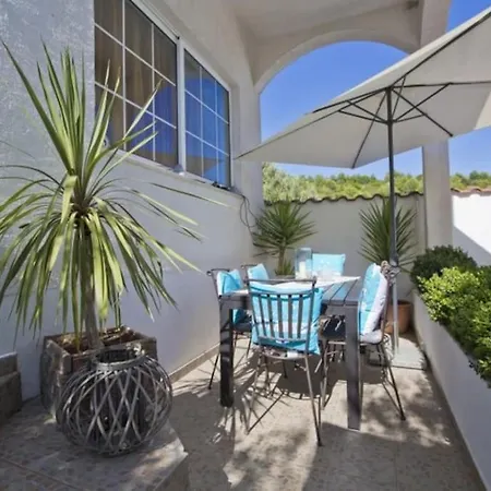 Tino With Two Sunny Terace Appartamento *