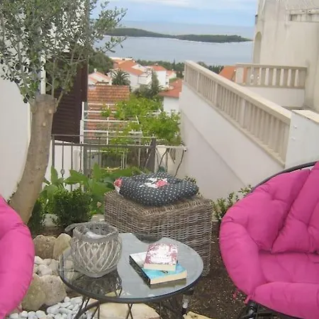 شقة Tino With Two Sunny Terace هفار
