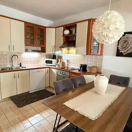 Apartament Tino With Two Sunny Terace