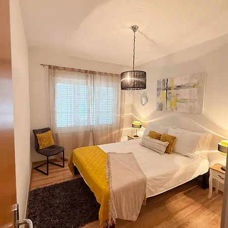 Tino With Two Sunny Terace Apartament *